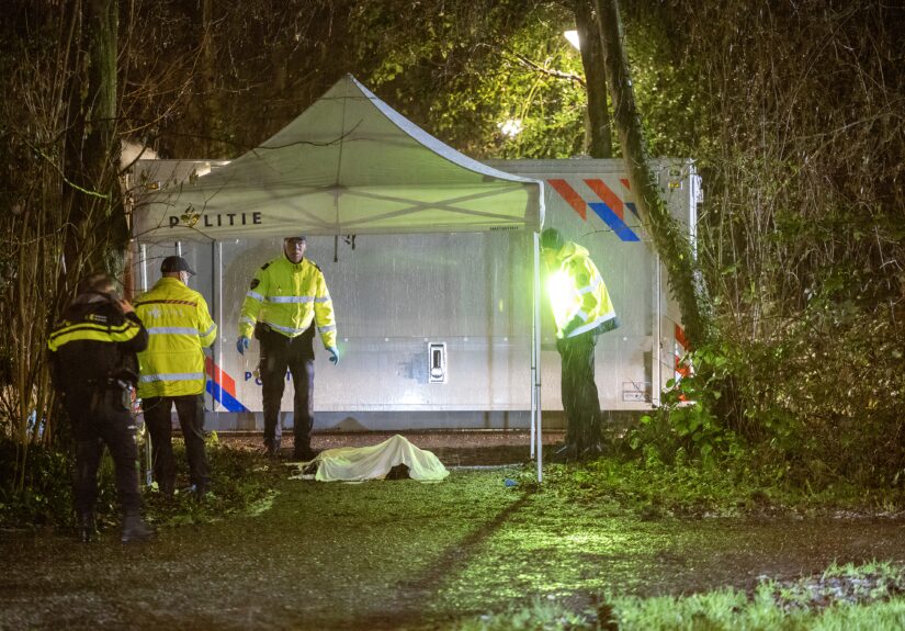 Twee doden bij schietpartij Piet Wiedijkpark in Amsterdam-West